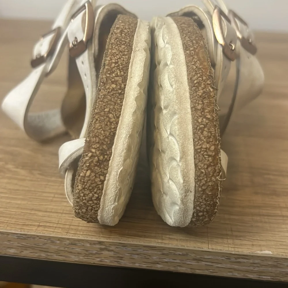 Birkenstock, white sandals, kids sz 2